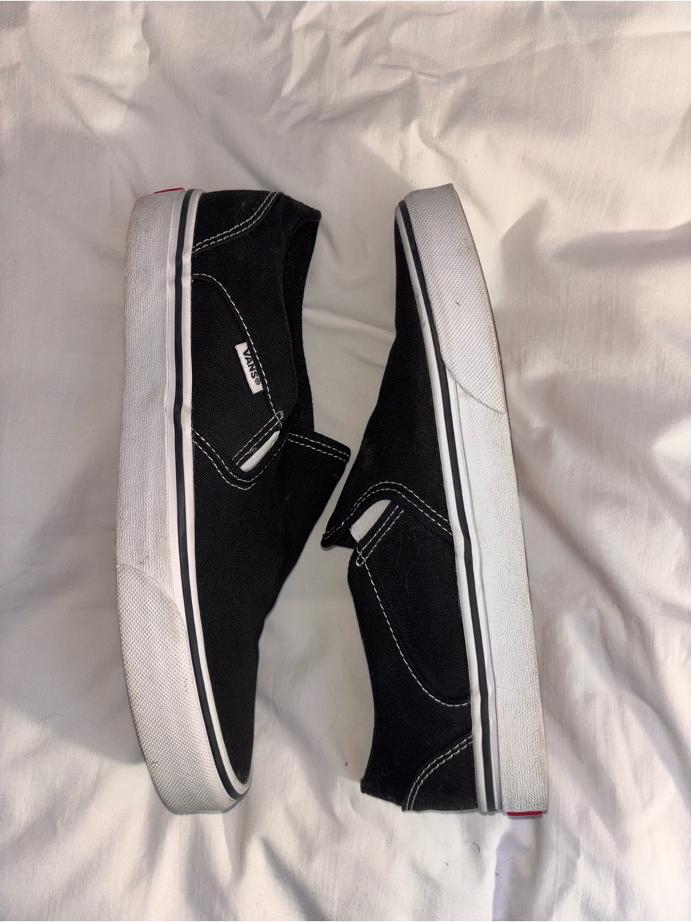 NWOT Vans Black Canvas Slip-On Loafers with White Midsole Size 9.5
